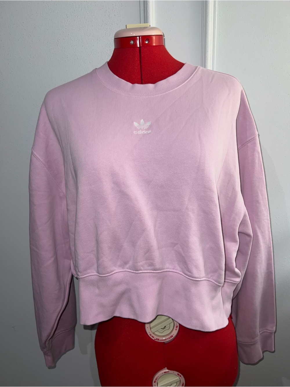 adidas Originals Women’s Adcolor Essentials Fleece Sweatshirt Pink Cropped small